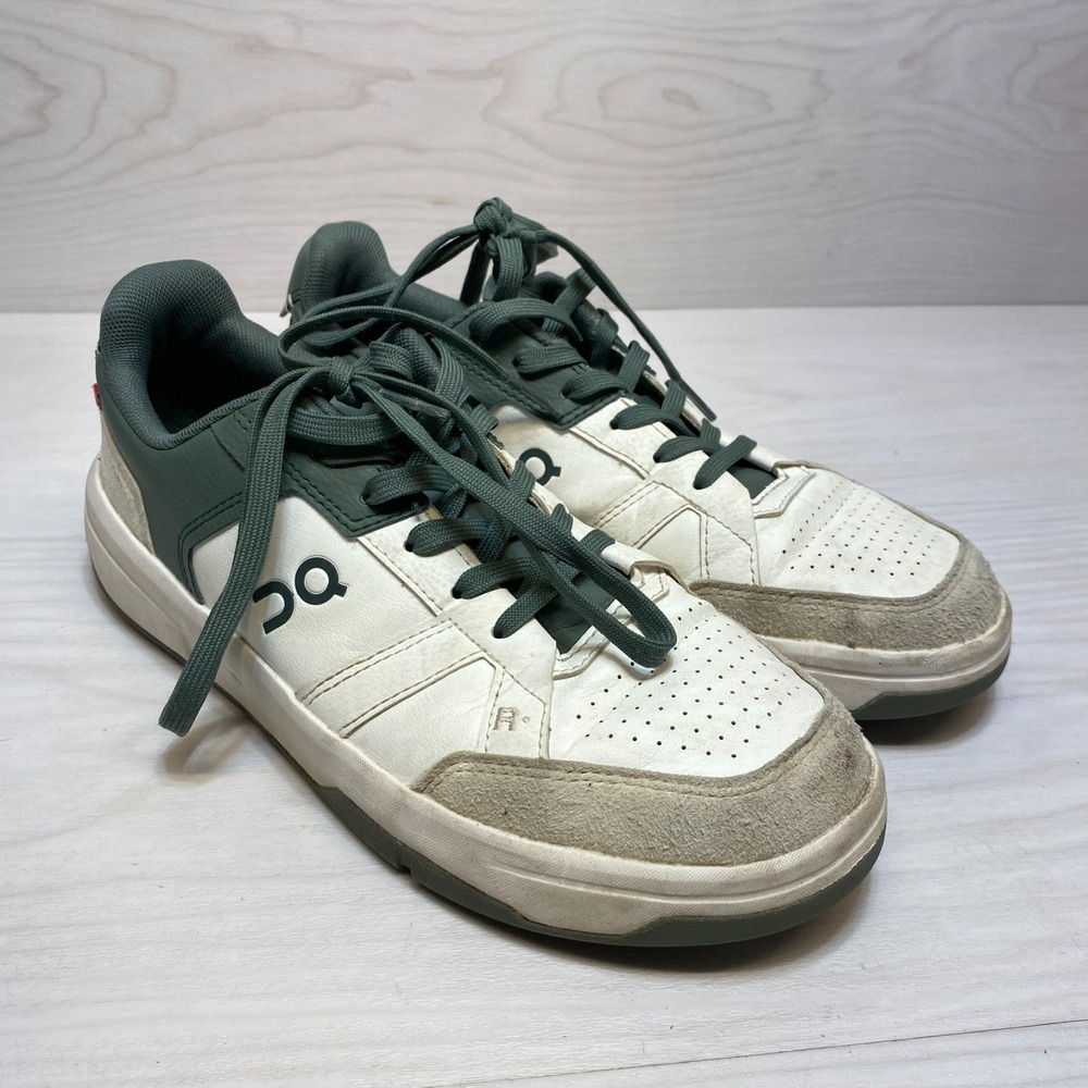 On The Roger Clubhouse Sneakers Men's Size‎ 7M White Olive Leather Low Walking